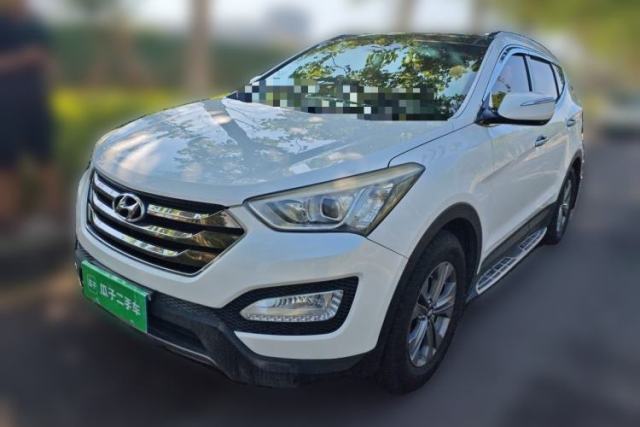 Used Hyundai Santa Fe 2013 2.4L Automatic Two-Wheel Drive Smart Version