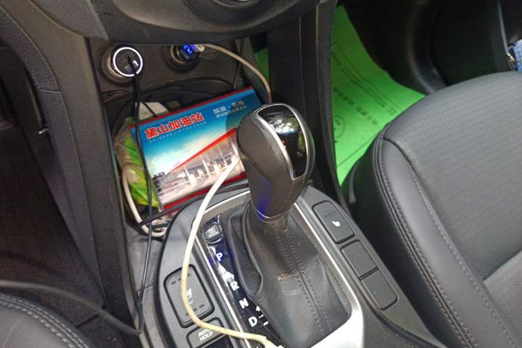 Used Hyundai Santa Fe 2013 Revised Version 2.0T Automatic All-Wheel Drive Prestige Edition Gear Lever