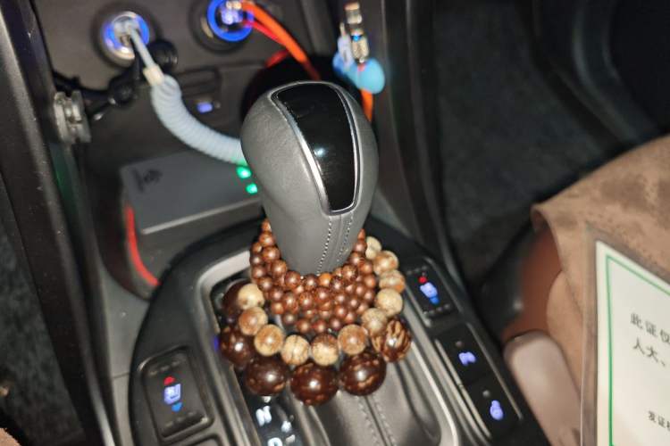 Used Hyundai Santa Fe 2013 2.0T Automatic All-Wheel Drive Top Trim Gear Lever