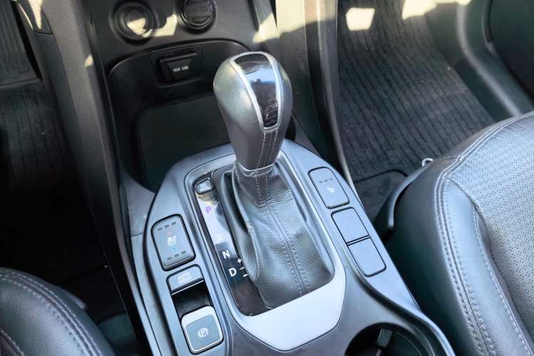 Used Hyundai Santa Fe 2013 2.0T Automatic All-Wheel Drive Prestige Version Gear Lever