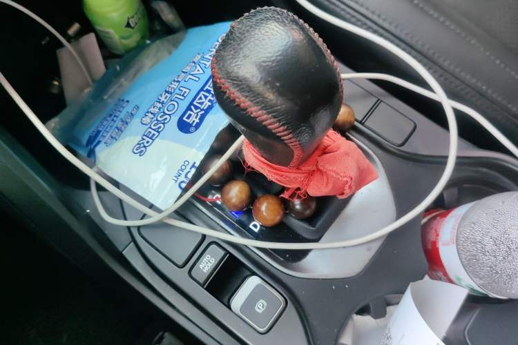 Used Hyundai Santa Fe 2013 2.4L Automatic 2WD Comfort Edition Gear Lever