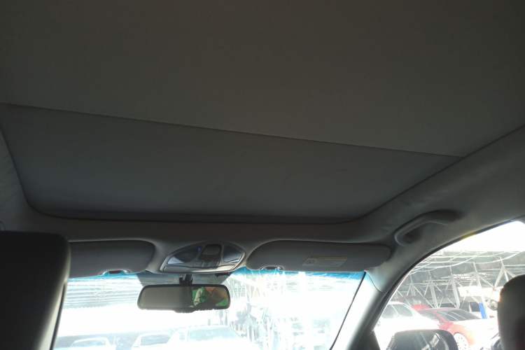 Used Hyundai Santa Fe 2013 2.4L Automatic Two-Wheel Drive Smart Version Headliner