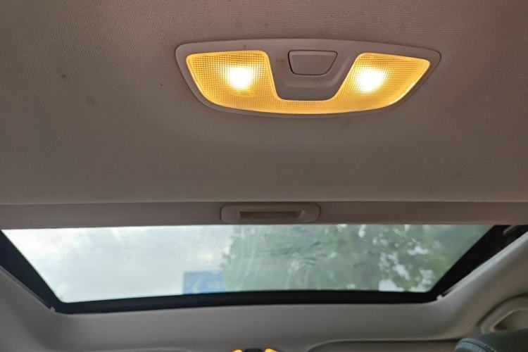 Used Hyundai Santa Fe 2013 2.4L Automatic 2WD Comfort Edition Headliner