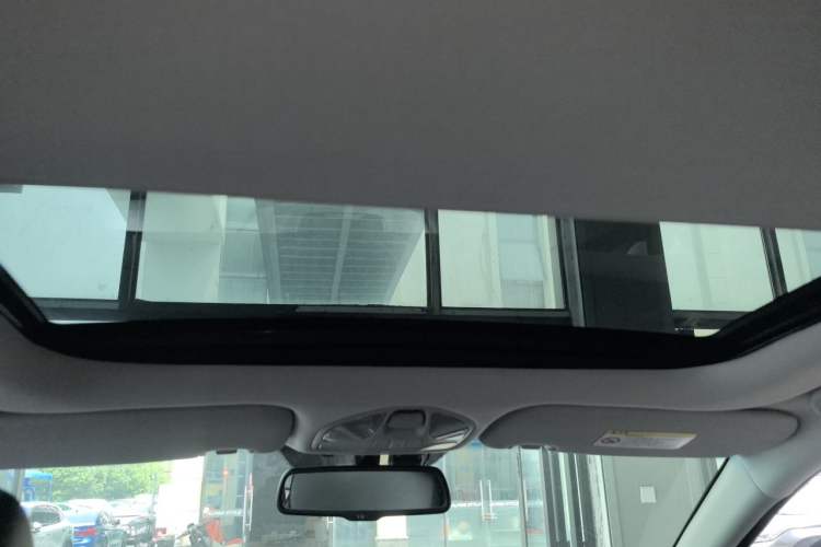 Used Hyundai Santa Fe 2013 Revised Version 2.4L Automatic All-Wheel Drive Luxury Trim Headliner