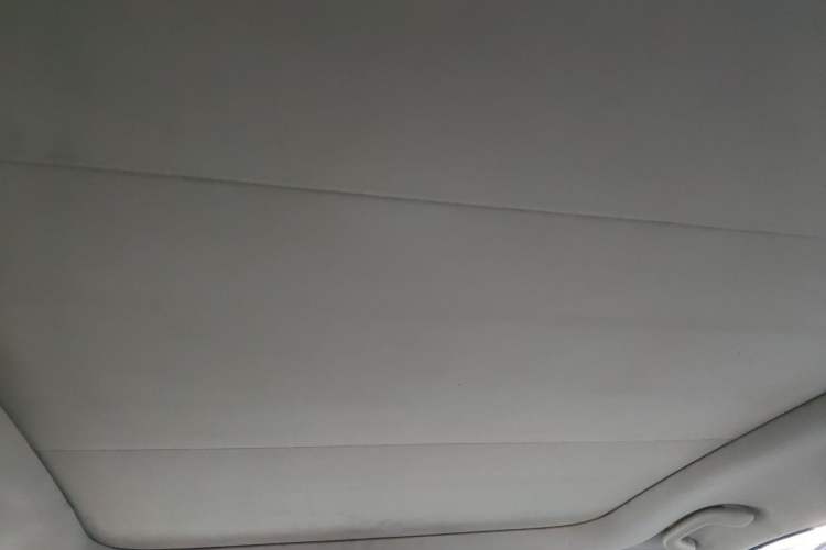 Used Hyundai Santa Fe 2013 2.4L Automatic 4x4 Prestige Edition Headliner