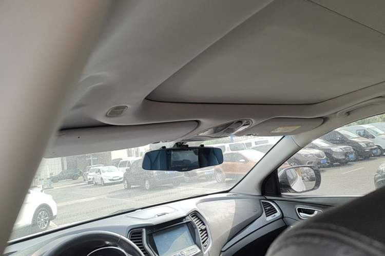 Used Hyundai Santa Fe 2013 2.4L Automatic 2WD Comfort Edition Headliner