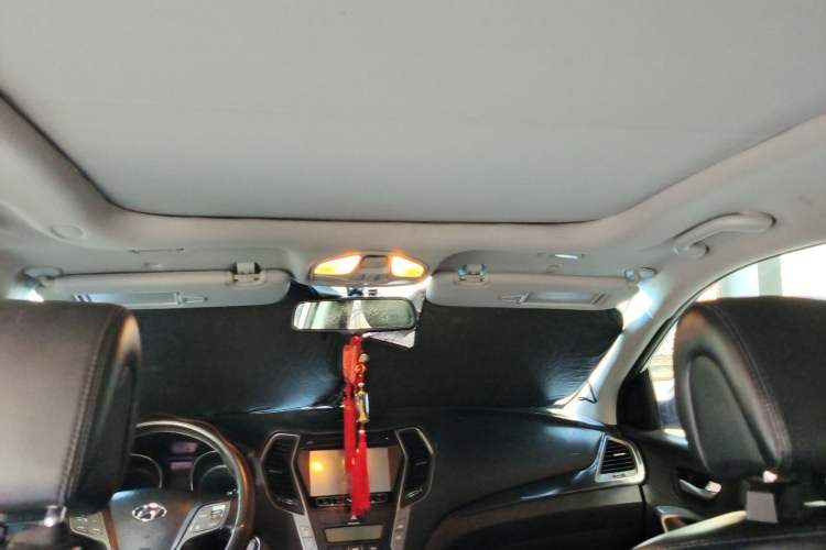 Used Hyundai Santa Fe 2013 2.4L Automatic Two-Wheel Drive Smart Version Headliner