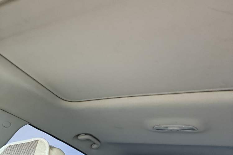 Used Hyundai Santa Fe 2013 2.4L Automatic 2WD Comfort Edition Headliner