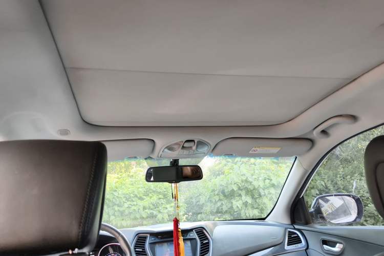 Used Hyundai Santa Fe 2013 Revised Version 2.4L Automatic All-Wheel Drive Smart Type Headliner