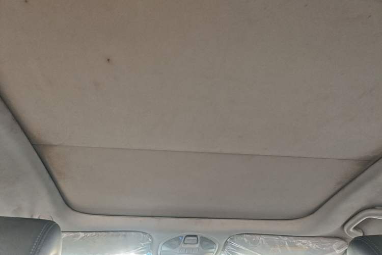 Used Hyundai Santa Fe 2013 2.4L Automatic Two-Wheel Drive Smart Version Headliner