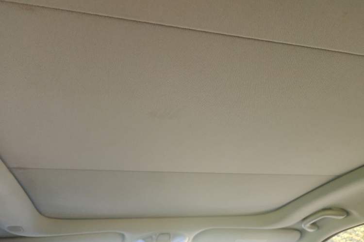 Used Hyundai Santa Fe 2013 2.4L Automatic Two-Wheel Drive Smart Version Headliner