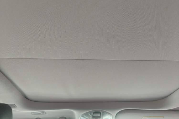 Used Hyundai Santa Fe 2013 2.4L Automatic Two-Wheel Drive Smart Version Headliner