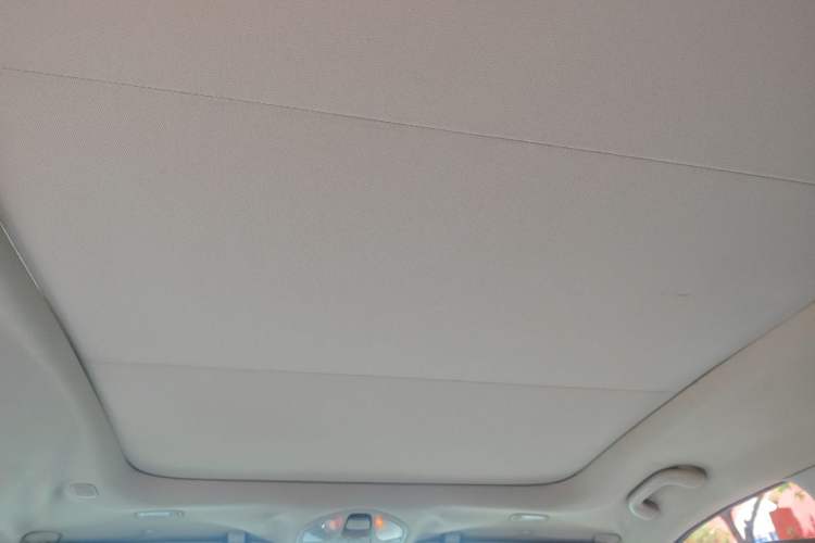 Used Hyundai Santa Fe 2013 2.4L Automatic 4x4 Prestige Edition Headliner