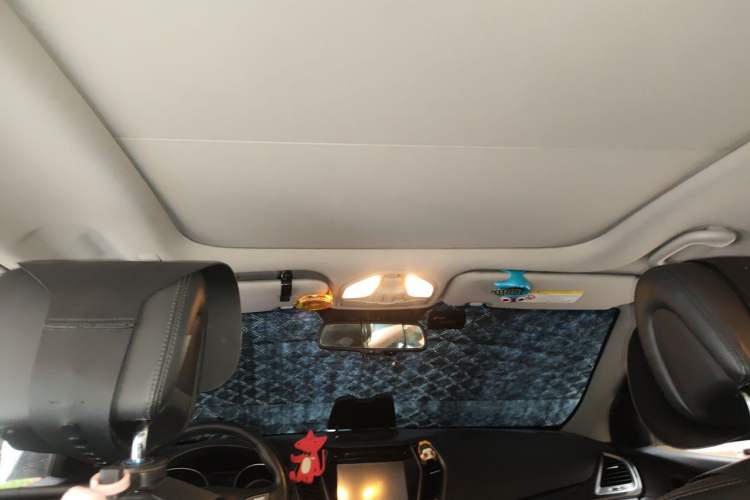 Used Hyundai Santa Fe 2013 2.4L Automatic Two-Wheel Drive Smart Version Headliner