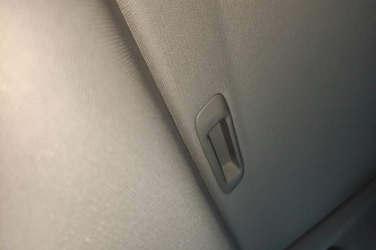 Used Hyundai Santa Fe 2013 Revised Version 2.4L Automatic All-Wheel Drive Smart Type Headliner