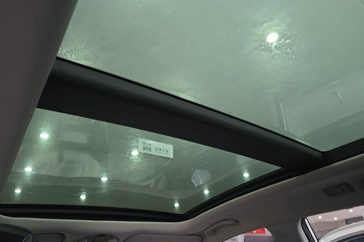 Used Hyundai Santa Fe 2013 2.4L Automatic Two-Wheel Drive Smart Version Headliner
