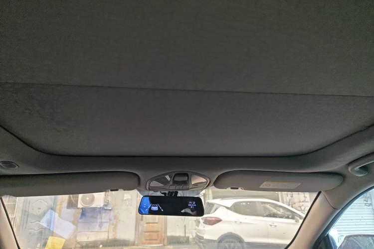 Used Hyundai Santa Fe 2013 2.4L Automatic Two-Wheel Drive Smart Version Headliner