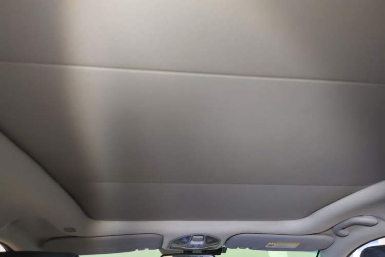 Used Hyundai Santa Fe 2013 2.4L Automatic Two-Wheel Drive Smart Version Headliner