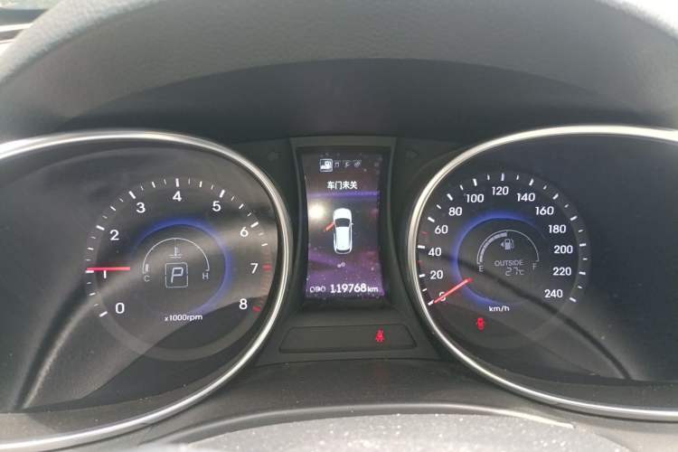 Used Hyundai Santa Fe 2013 2.4L Automatic 4x4 Prestige Edition Instrument Cluster