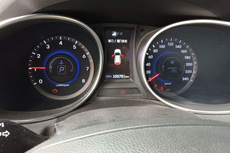 Used Hyundai Santa Fe 2013 2.4L Automatic Two-Wheel Drive Smart Version Instrument Cluster