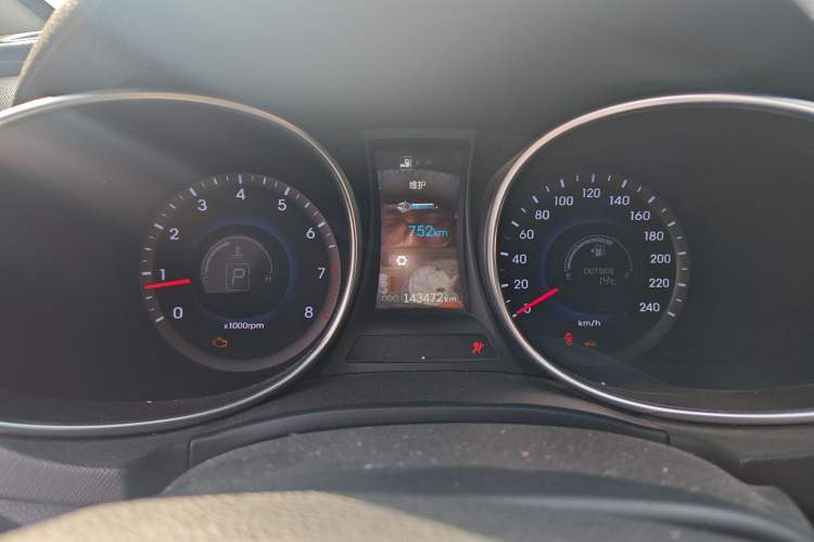 Used Hyundai Santa Fe 2013 2.4L Automatic 2WD Comfort Edition Instrument Cluster