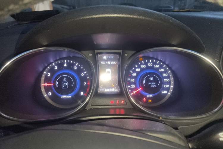 Used Hyundai Santa Fe 2013 2.0T Automatic All-Wheel Drive Prestige Version Instrument Cluster
