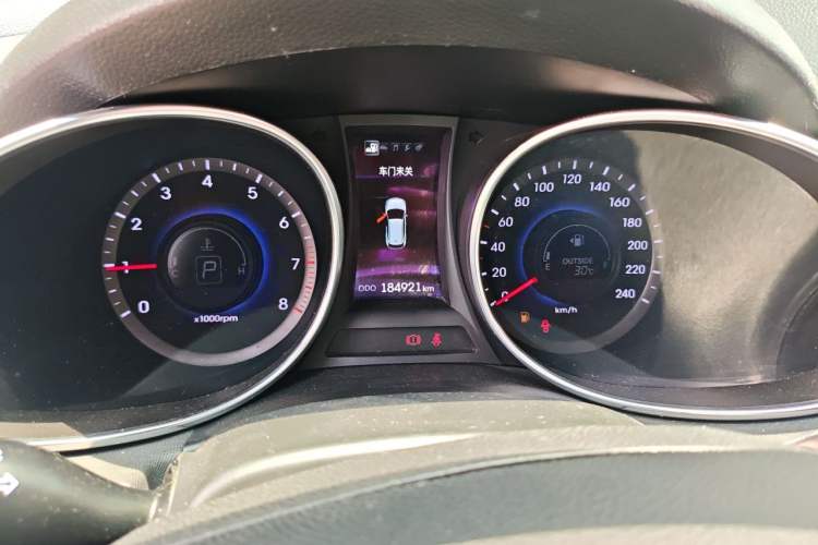 Used Hyundai Santa Fe 2013 2.0T Automatic All-Wheel Drive Top Trim Instrument Cluster