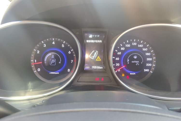 Used Hyundai Santa Fe 2013 2.4L Automatic Two-Wheel Drive Smart Version Instrument Cluster