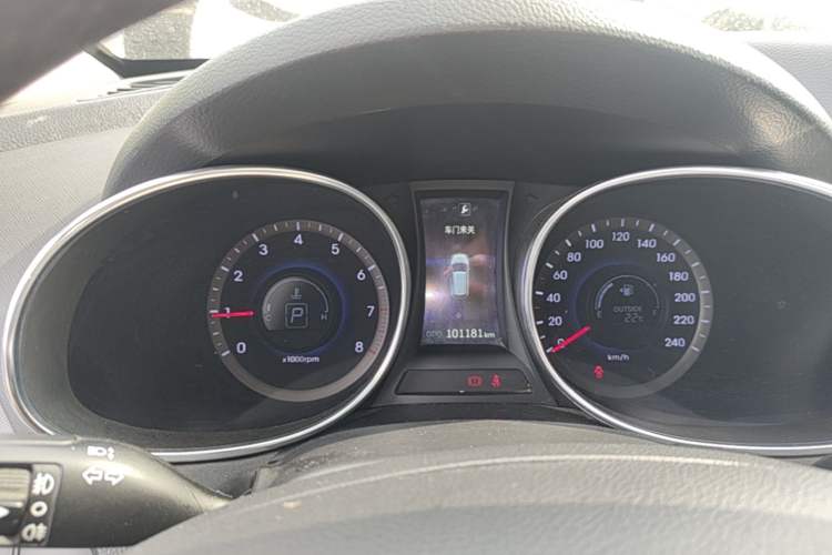 Used Hyundai Santa Fe 2013 2.4L Automatic 2WD Comfort Edition Instrument Cluster