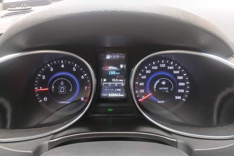 Used Hyundai Santa Fe 2013 Revised Version 2.0T Automatic All-Wheel Drive Top-Tier Trim Instrument Cluster