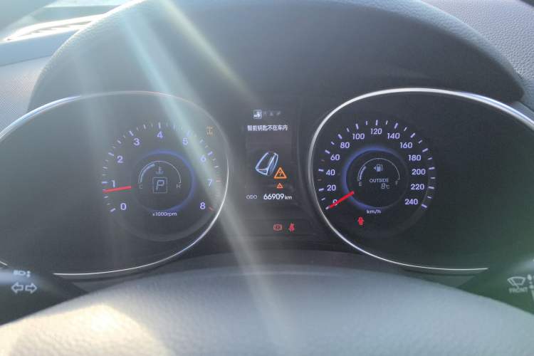 Used Hyundai Santa Fe 2013 2.4L Automatic 4x4 Smart Version Instrument Cluster