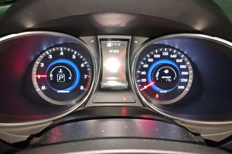 Used Hyundai Santa Fe 2013 2.4L Automatic 2WD Comfort Edition Instrument Cluster