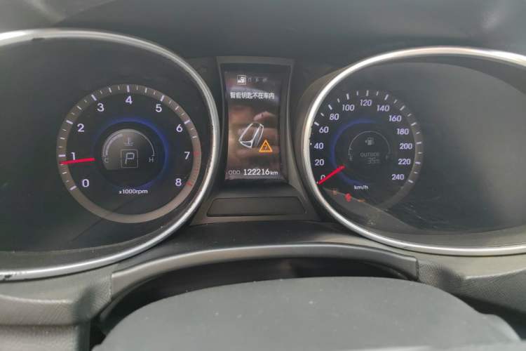 Used Hyundai Santa Fe 2013 2.4L Automatic Two-Wheel Drive Smart Version Instrument Cluster