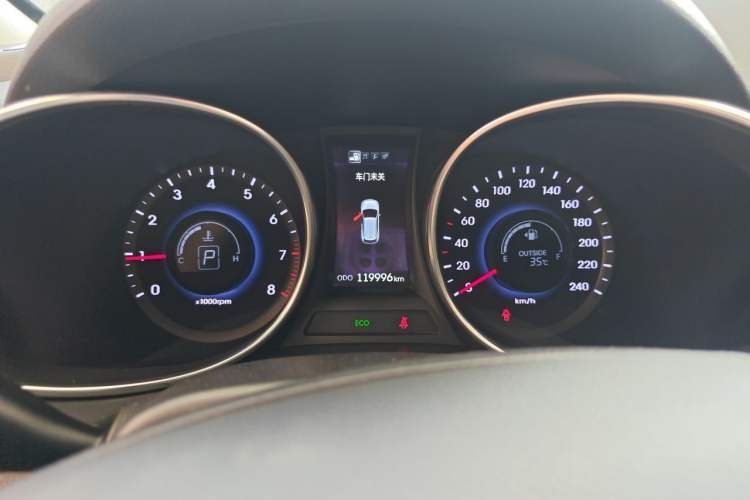 Used Hyundai Santa Fe 2013 2.4L Automatic Two-Wheel Drive Smart Version Instrument Cluster