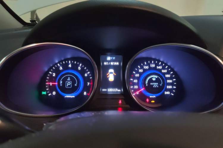 Used Hyundai Santa Fe 2013 2.4L Automatic 2WD Comfort Edition Instrument Cluster