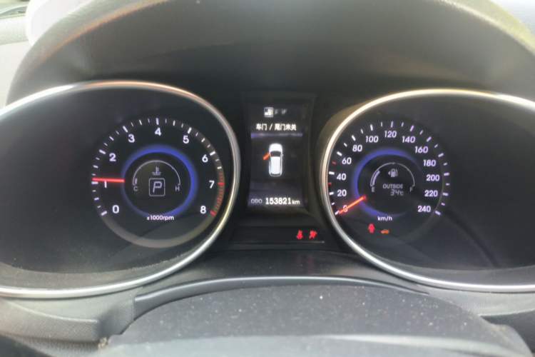 Used Hyundai Santa Fe 2013 2.4L Automatic 2WD Comfort Edition Instrument Cluster