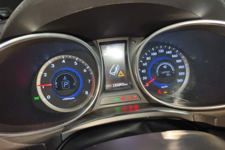 Used Hyundai Santa Fe 2013 Revised Version 2.0T Automatic All-Wheel Drive Top-Tier Trim Instrument Cluster