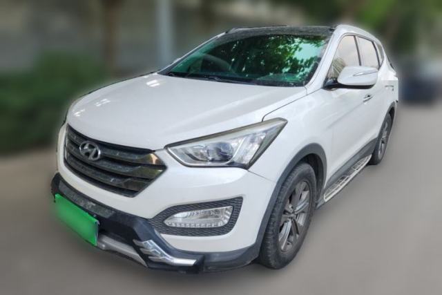 Used Hyundai Santa Fe 2013 2.4L Automatic Two-Wheel Drive Smart Version