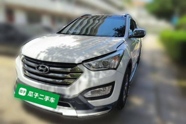 Used Hyundai Santa Fe 2013 2.4L Automatic Two-Wheel Drive Smart Version