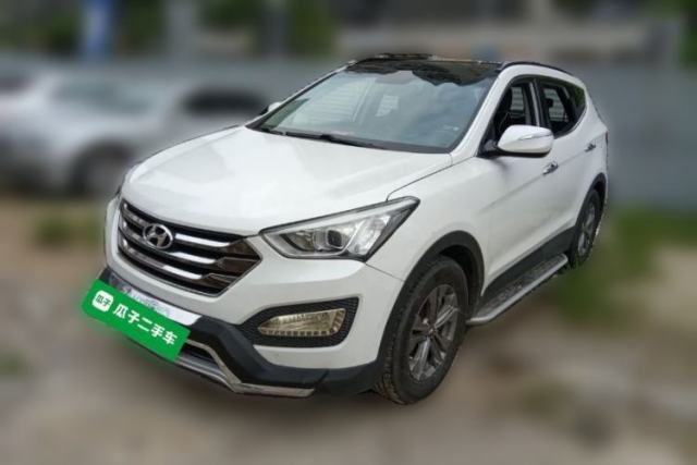 Used Hyundai Santa Fe 2013 2.4L Automatic Two-Wheel Drive Smart Version