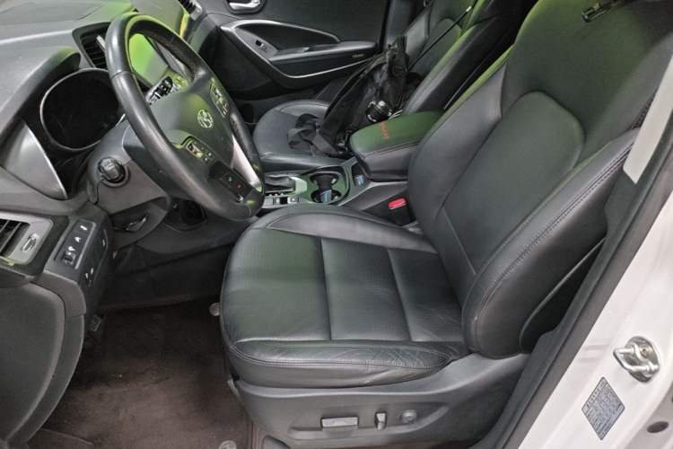 Used Hyundai Santa Fe 2013 Revised Version 2.4L Automatic All-Wheel Drive Smart Type Left Front Seat