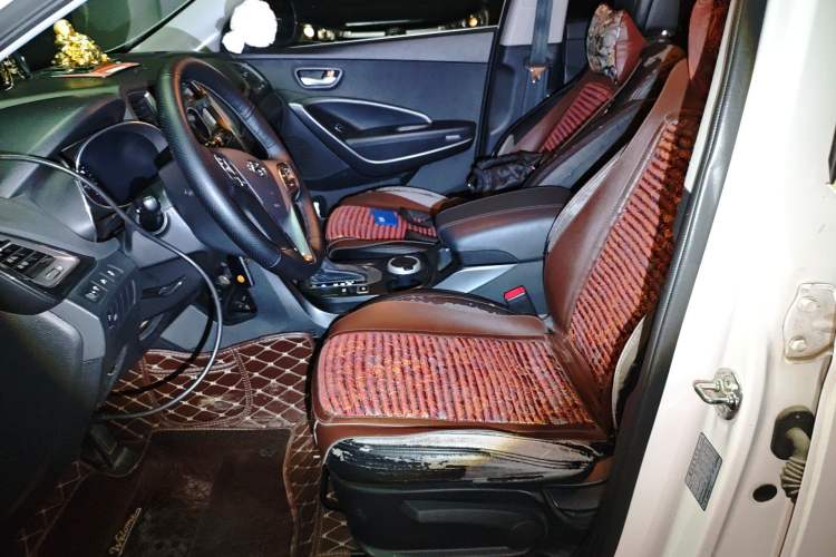 Used Hyundai Santa Fe 2013 2.4L Automatic 2WD Comfort Edition Left Front Seat