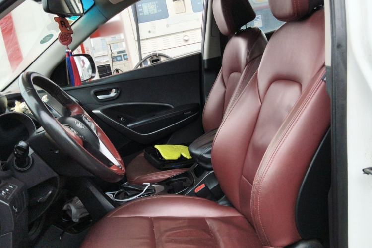 Used Hyundai Santa Fe 2013 2.4L Automatic 2WD Comfort Edition Left Front Seat