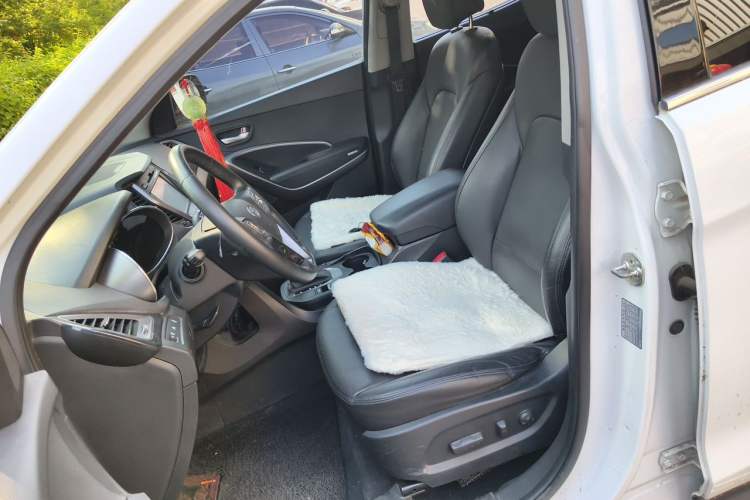 Used Hyundai Santa Fe 2013 Revised Version 2.4L Automatic All-Wheel Drive Smart Type Left Front Seat