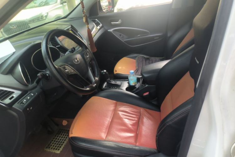 Used Hyundai Santa Fe 2013 2.4L Automatic 2WD Comfort Edition Left Front Seat