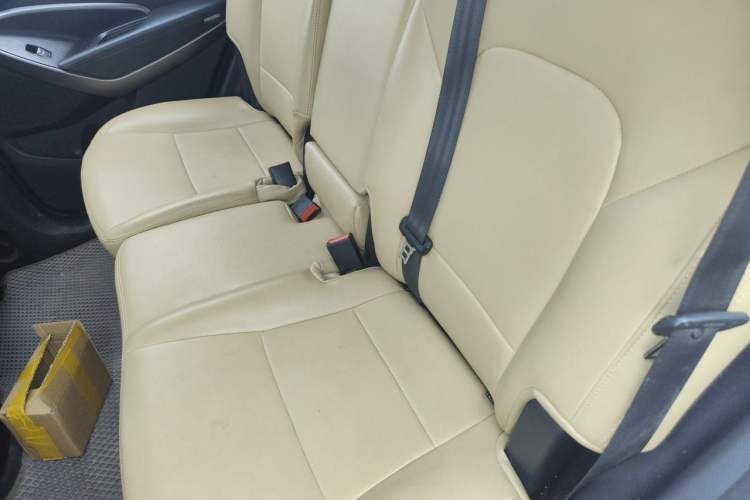 Used Hyundai Santa Fe 2013 2.4L Automatic 2WD Comfort Edition Left Rear Seat
