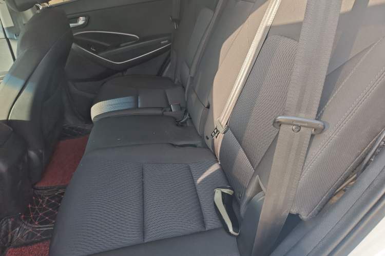 Used Hyundai Santa Fe 2013 2.4L Automatic 2WD Comfort Edition Left Rear Seat