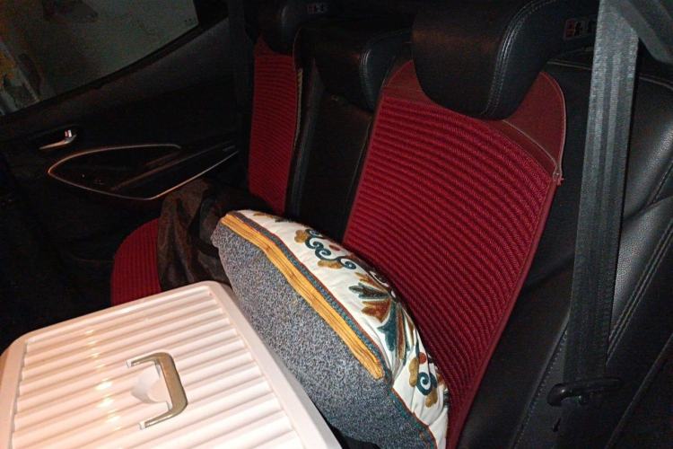 Used Hyundai Santa Fe 2013 2.0T Automatic All-Wheel Drive Top Trim Left Rear Seat