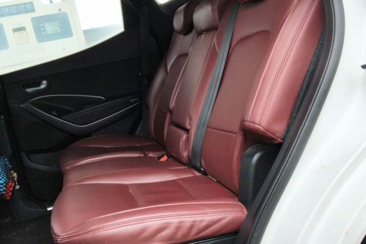 Used Hyundai Santa Fe 2013 2.4L Automatic 2WD Comfort Edition Left Rear Seat