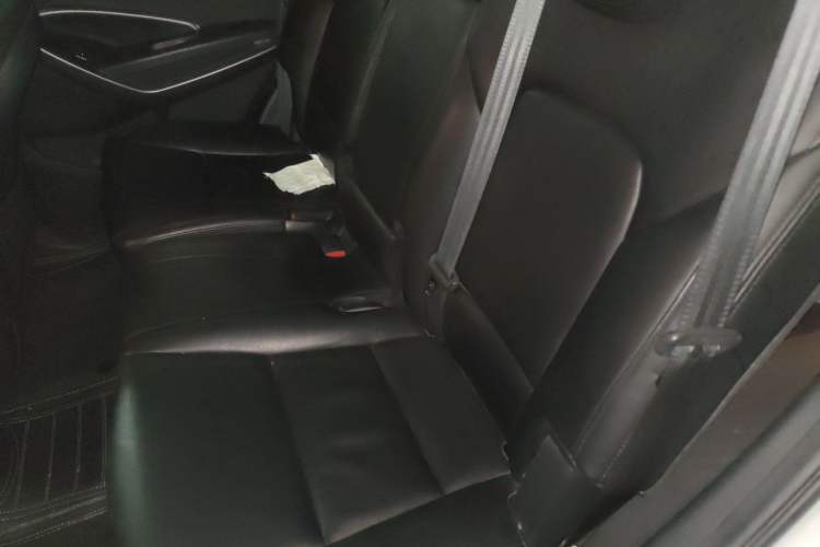 Used Hyundai Santa Fe 2013 2.4L Automatic 2WD Comfort Edition Left Rear Seat